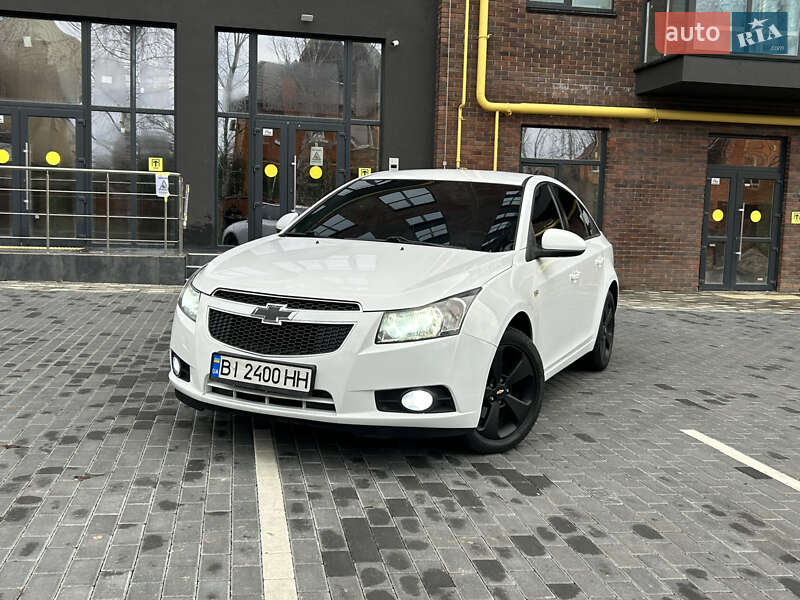 Седан Chevrolet Cruze 2010 в Полтаве