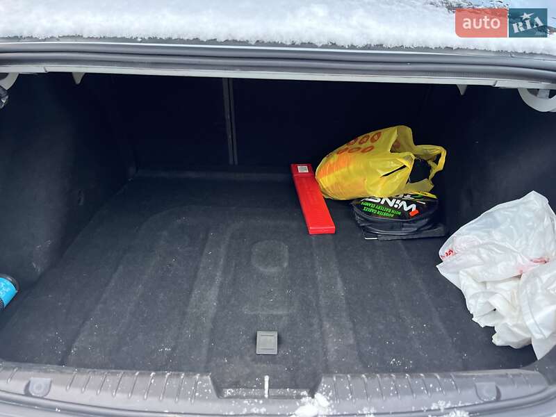 Седан Chevrolet Cruze 2010 в Дубровиці