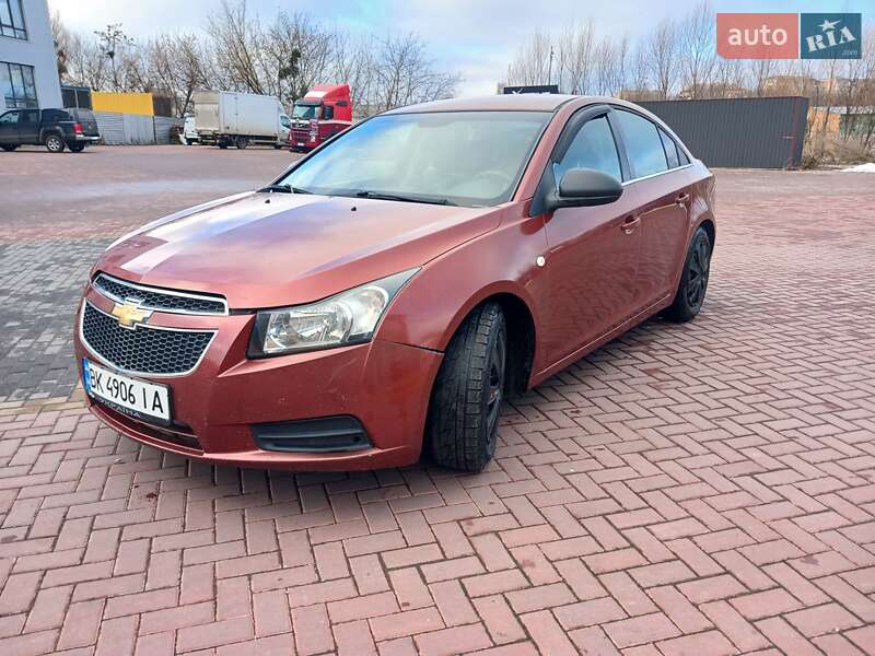 Седан Chevrolet Cruze 2012 в Рівному