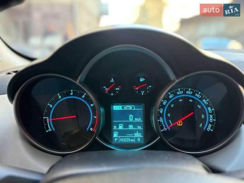 Седан Chevrolet Cruze 2014 в Івано-Франківську