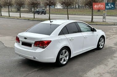 Седан Chevrolet Cruze 2010 в Дніпрі