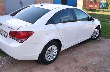 Седан Chevrolet Cruze 2010 в Ромнах