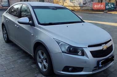 Седан Chevrolet Cruze 2011 в Новомосковске