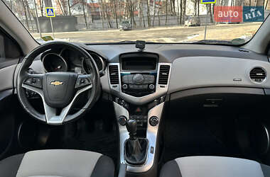 Седан Chevrolet Cruze 2012 в Тернополі