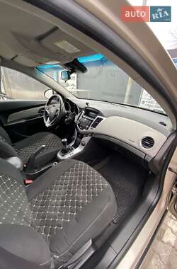 Седан Chevrolet Cruze 2011 в Тернополе