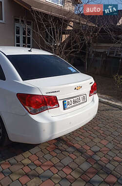 Седан Chevrolet Cruze 2012 в Мукачево