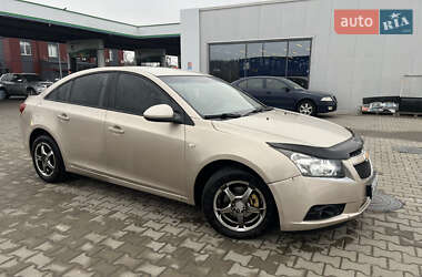 Седан Chevrolet Cruze 2011 в Києві