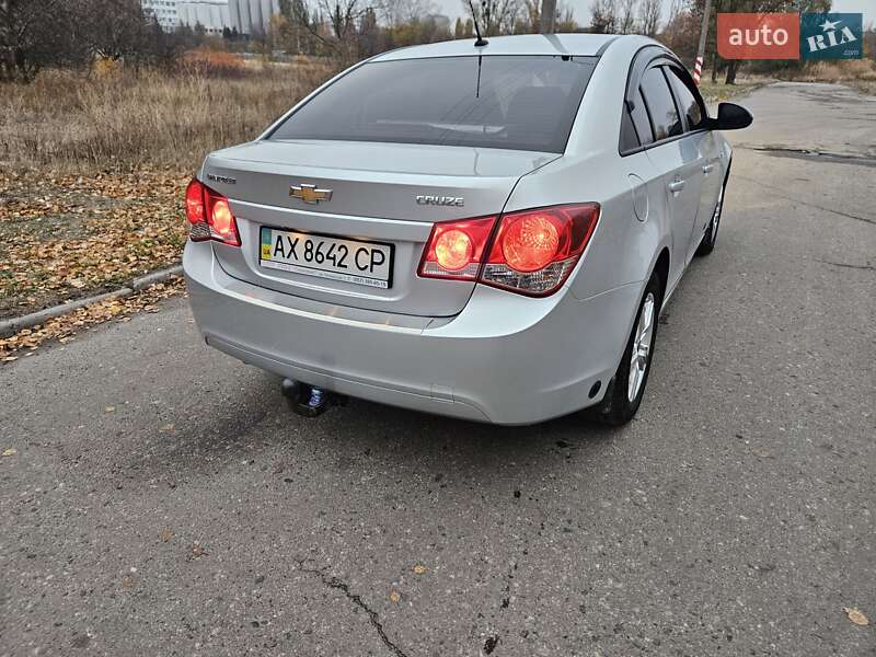 Седан Chevrolet Cruze 2012 в Харькове