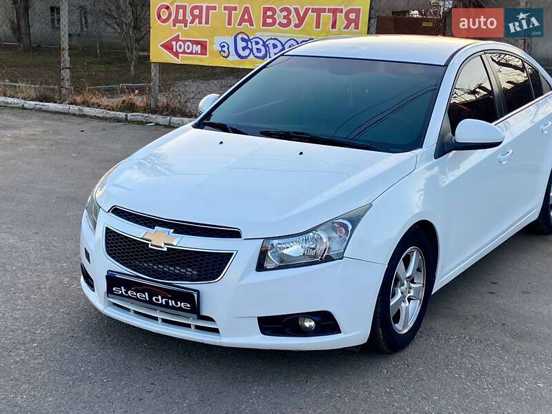 Седан Chevrolet Cruze 2011 в 