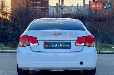 Седан Chevrolet Cruze 2011 в 