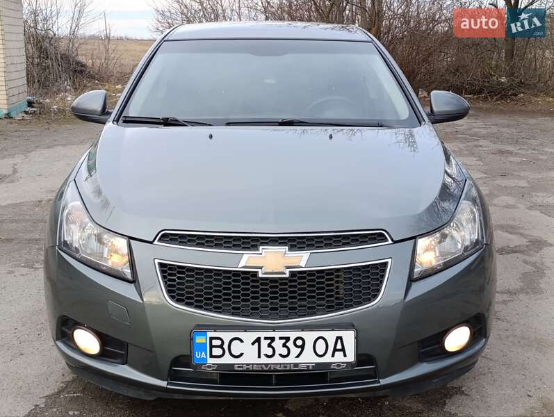 Седан Chevrolet Cruze 2011 в Теофиполе