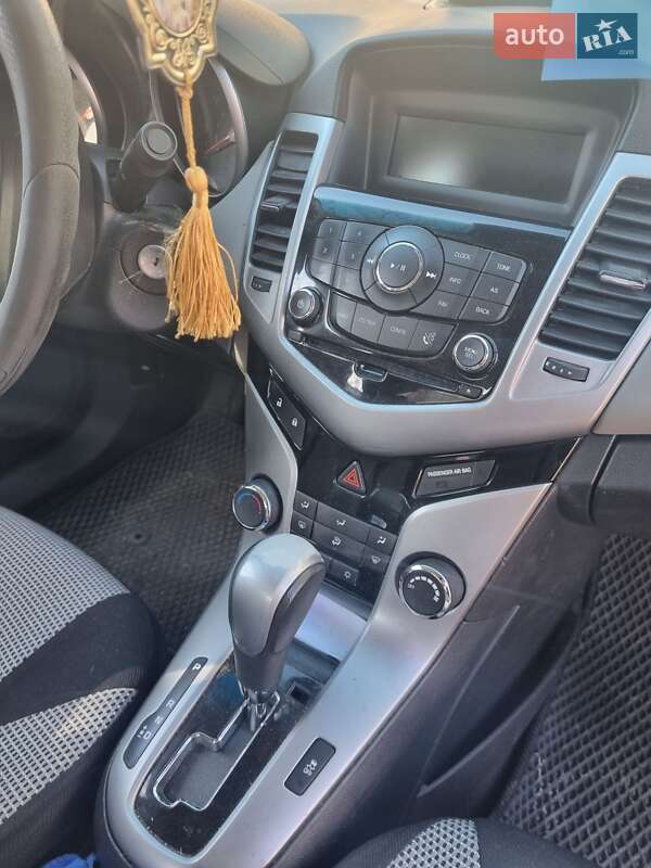 Седан Chevrolet Cruze 2014 в Коростені