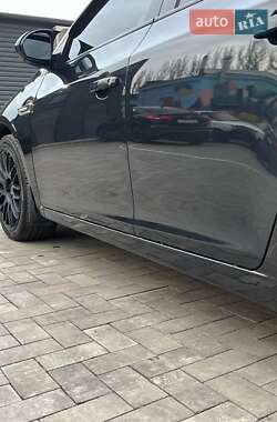 Хэтчбек Chevrolet Cruze 2011 в 