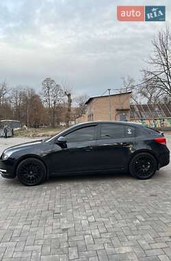 Хэтчбек Chevrolet Cruze 2011 в 