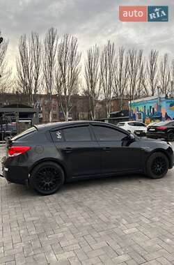 Хэтчбек Chevrolet Cruze 2011 в 