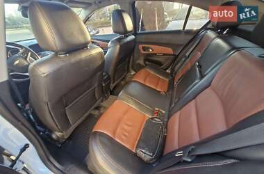 Седан Chevrolet Cruze 2014 в 