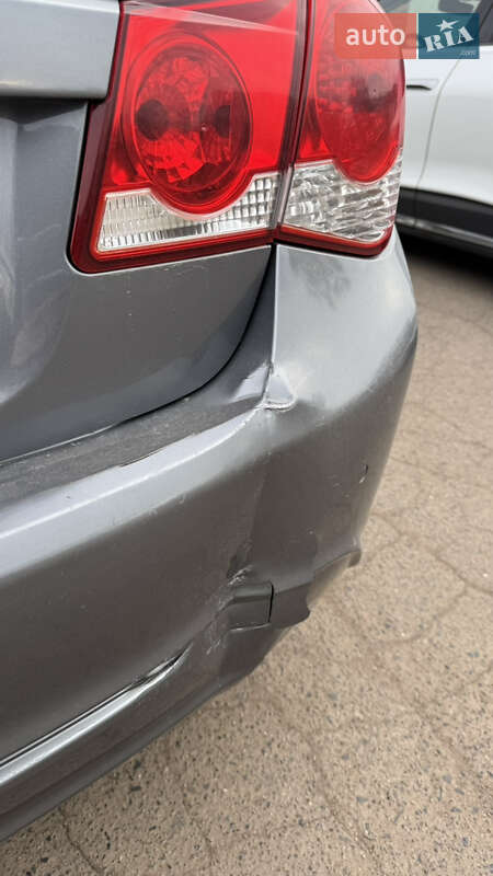 Седан Chevrolet Cruze 2013 в Кривому Розі