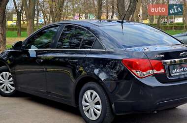 Седан Chevrolet Cruze 2013 в 