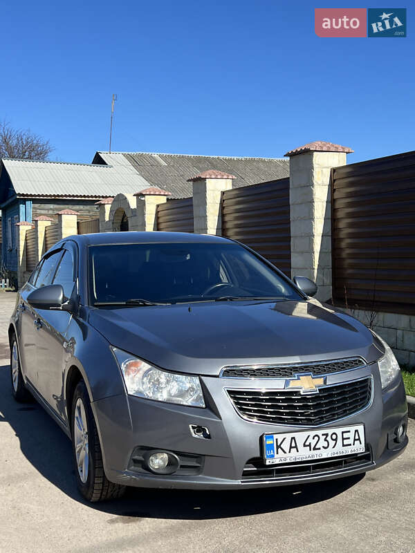 Седан Chevrolet Cruze 2013 в 