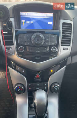 Седан Chevrolet Cruze 2011 в 