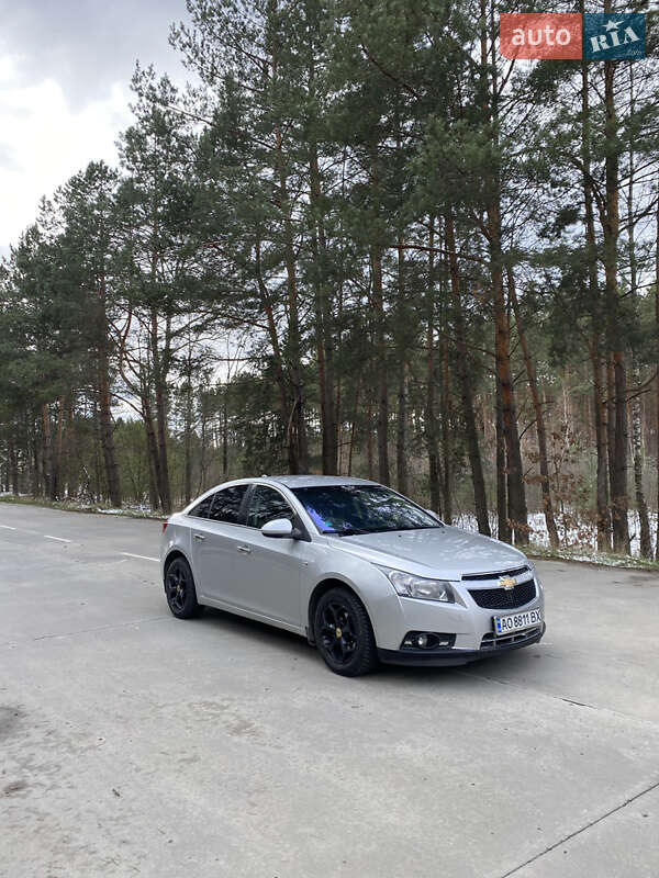 Седан Chevrolet Cruze 2010 в 