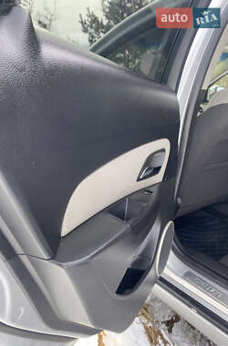 Седан Chevrolet Cruze 2010 в 