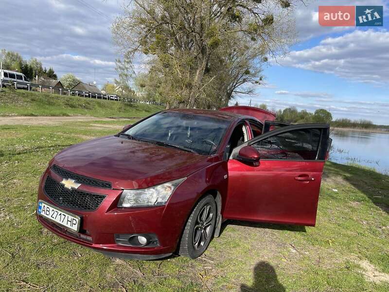 Седан Chevrolet Cruze 2012 в Житомирі