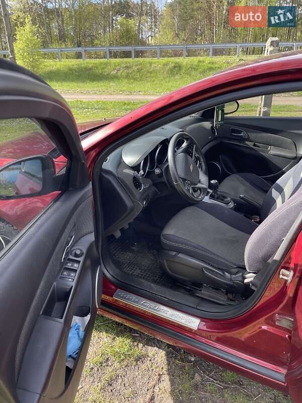 Седан Chevrolet Cruze 2012 в Житомирі