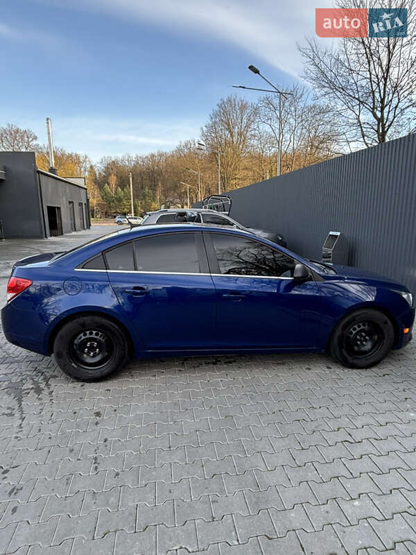 Седан Chevrolet Cruze 2012 в Дрогобичі
