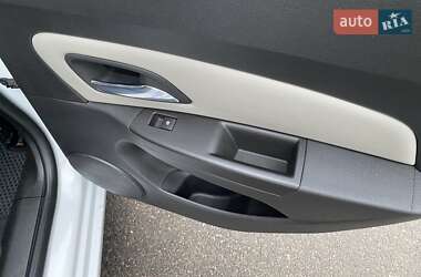 Седан Chevrolet Cruze 2015 в 