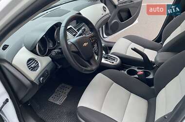 Седан Chevrolet Cruze 2015 в 