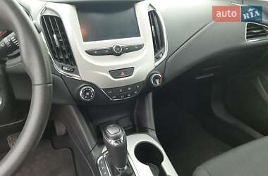 Седан Chevrolet Cruze 2017 в 