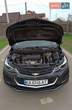 Хэтчбек Chevrolet Cruze 2016 в 