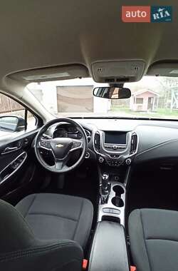 Хэтчбек Chevrolet Cruze 2016 в 