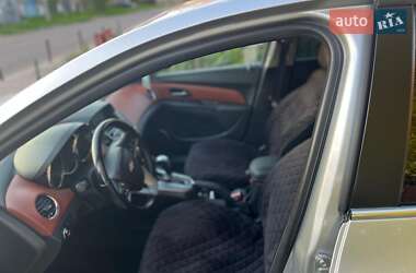 Седан Chevrolet Cruze 2010 в 
