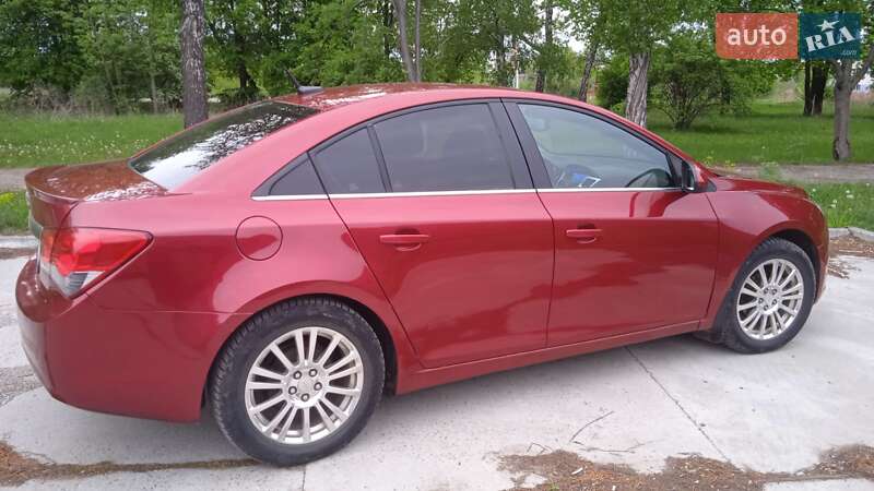 Седан Chevrolet Cruze 2011 в Сумах