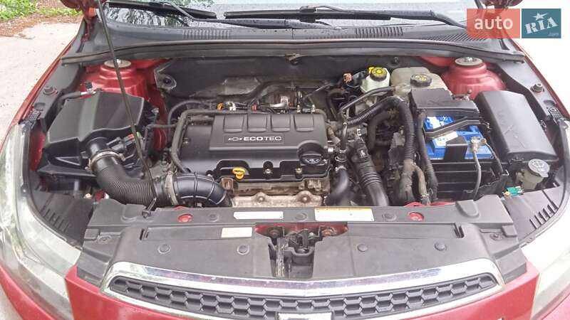 Седан Chevrolet Cruze 2011 в Сумах