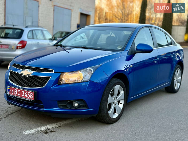 Седан Chevrolet Cruze 2010 в Ровно