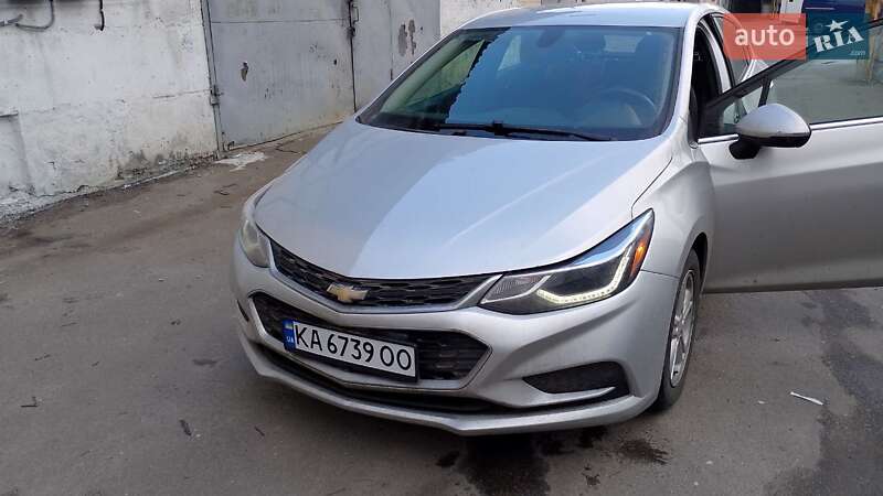 Хэтчбек Chevrolet Cruze 2018 в 