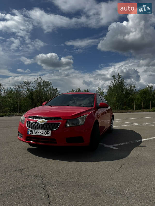 Седан Chevrolet Cruze 2015 в Кривому Розі