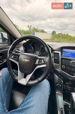 Хетчбек Chevrolet Cruze 2012 в 