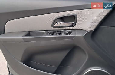 Седан Chevrolet Cruze 2010 в 