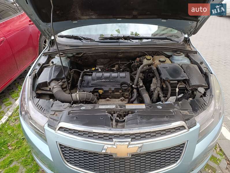 Седан Chevrolet Cruze 2011 в Тернополі