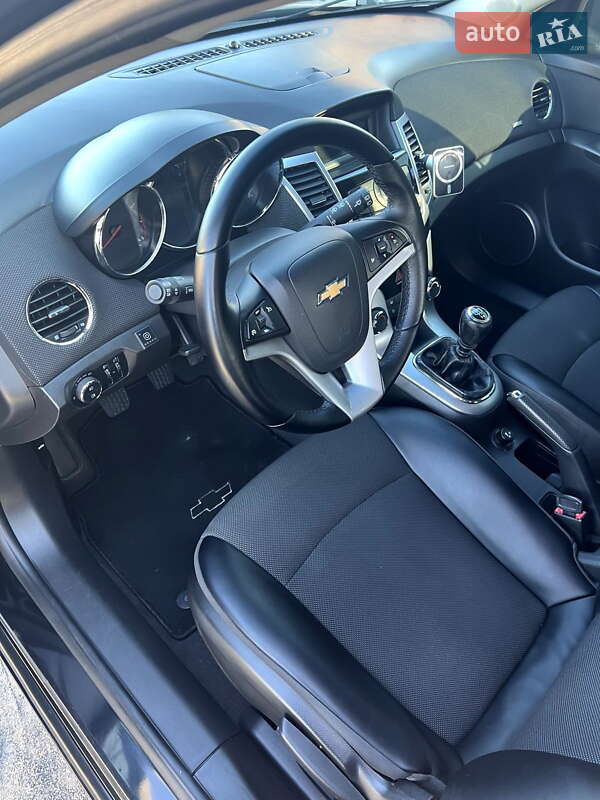 Хетчбек Chevrolet Cruze 2011 в Козятині