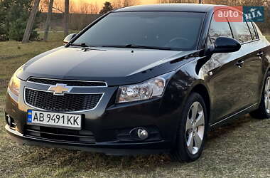Хэтчбек Chevrolet Cruze 2011 в 