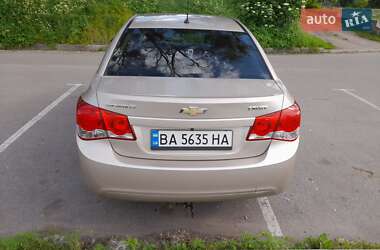 Седан Chevrolet Cruze 2011 в 
