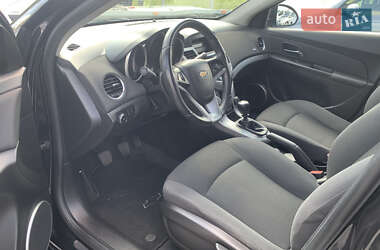 Хетчбек Chevrolet Cruze 2012 в 
