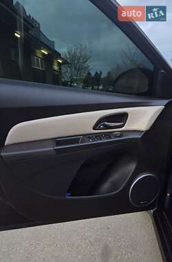 Седан Chevrolet Cruze 2013 в 