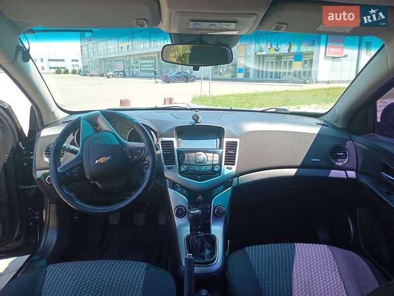Седан Chevrolet Cruze 2011 в Николаеве
