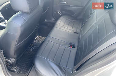 Хэтчбек Chevrolet Cruze 2012 в 